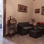 Πανσιόν L'archetto *