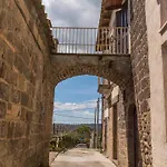 L'archetto Πανσιόν Roccamonfina